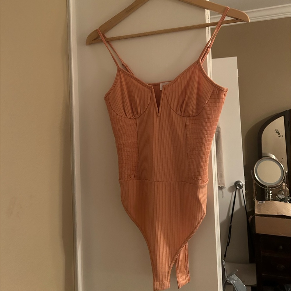 NEW NEVER WORN size small